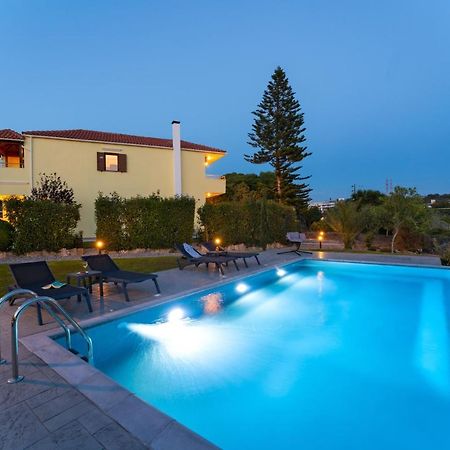 Villa Iasama Asgourou ภายนอก รูปภาพ