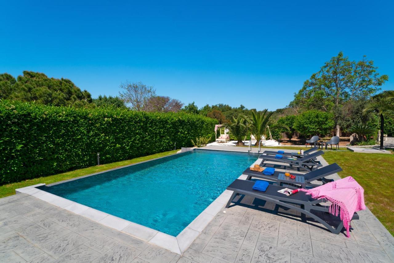 Villa Iasama Asgourou ภายนอก รูปภาพ