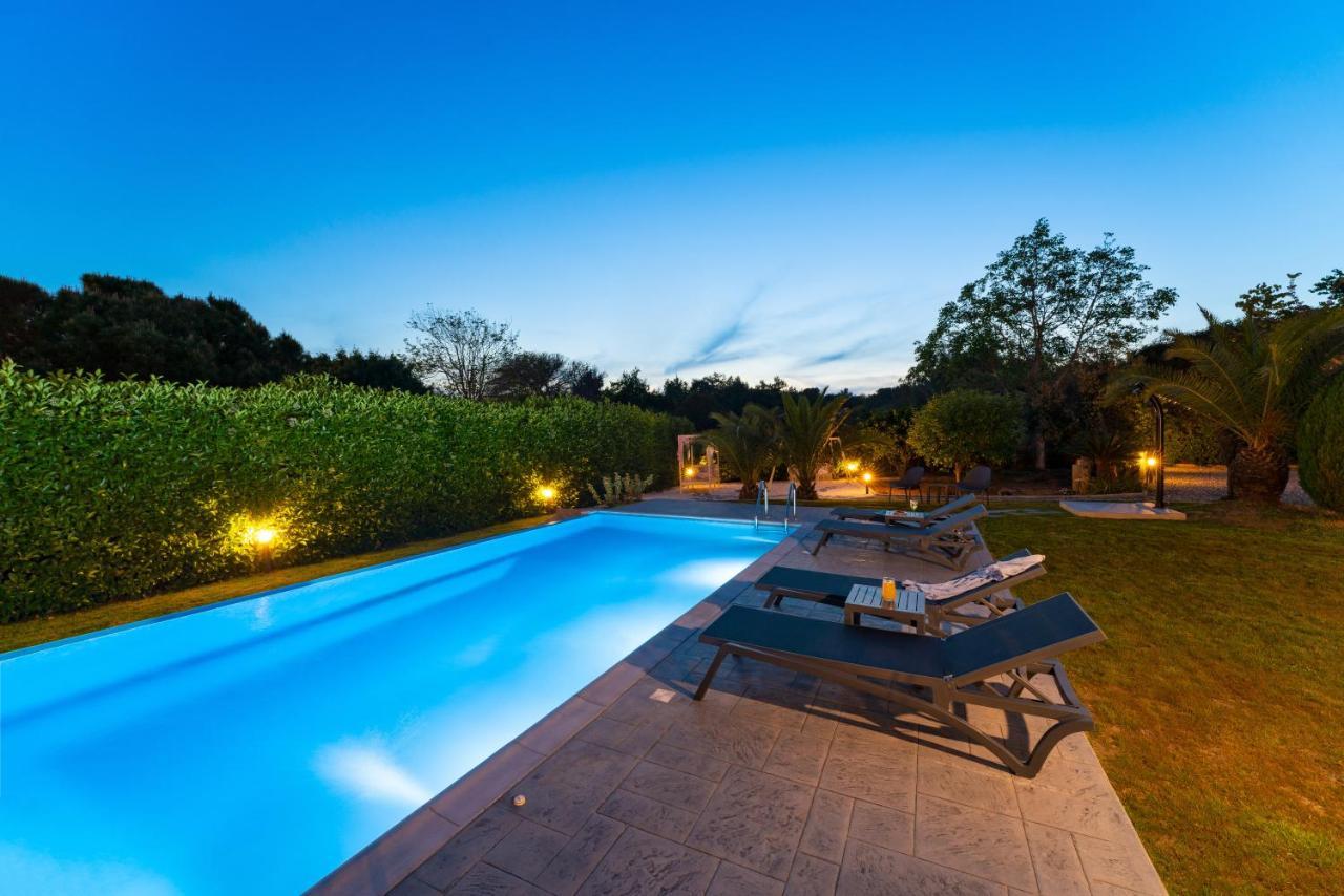 Villa Iasama Asgourou ภายนอก รูปภาพ
