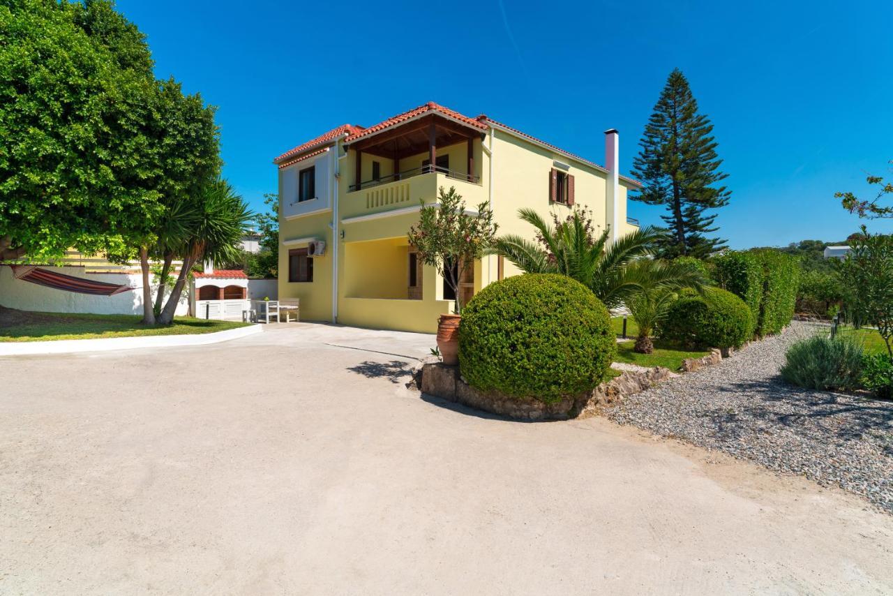 Villa Iasama Asgourou ภายนอก รูปภาพ